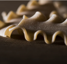 Load image into Gallery viewer, Chestnut "Signorine alle Castagne" Dried Organic Ligurian Pasta (Italy) - Box