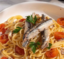 Load image into Gallery viewer, Pasta with Olasagasti Basque Anchovies with garlic and cayenne pepper, Spain.
