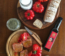 Load image into Gallery viewer, Moraiolo Single Varietal Organic EVOO (Italy) - Bottle