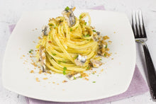 Load image into Gallery viewer, La Fabbrica Della Extra Long Linguine Pasta Italy with Anchovies
