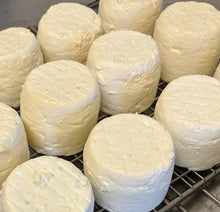Load image into Gallery viewer, Winter Winds Farm Smoked Chevre Teton Valley Idaho