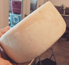 Load image into Gallery viewer, Winter Winds Farm Gouda Wheel