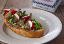 Load image into Gallery viewer, Lunch suggestion using Fangst smoked Nordic sardine (sprat).