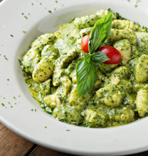 Load image into Gallery viewer, Pasta with Rossi Pesto Genovese Sauce, Italy
