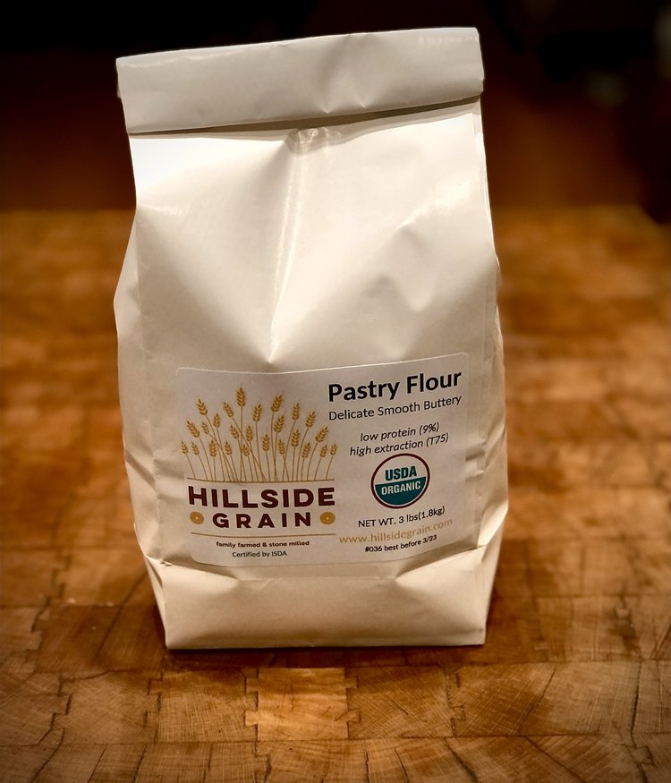Pastry Artisan Flour, Organic (Bellevue, ID) - Bag