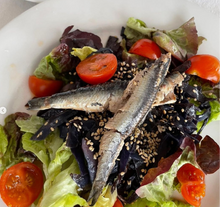 Load image into Gallery viewer, Salad with Olasagasti Basque Anchovies with garlic and cayenne pepper, Spain.
