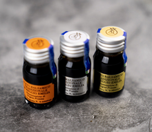 Load image into Gallery viewer, San Giacomo Mini Cruet Set of 12 yr, 20 yr, 25 yr Traditional Balsamic Vinegar, Reggio Emilia, Italy
