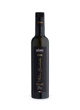Load image into Gallery viewer, Black Bottle of De Carlo &quot;Garibaldi&quot; Italian Extra Virgin Olive Oil, With Black and Gold Label, Ogliarola varietal, Puglia, Italy
