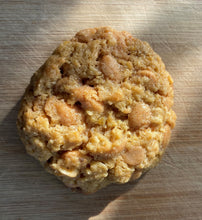 Load image into Gallery viewer, Food Shed Idaho Oatmeal Scotchy Cookie
